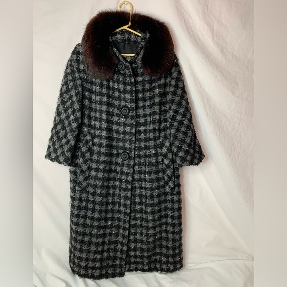 vintage 50s/60s long heavy coat, faux fur collar, no size tag see measurements - Picture 1 of 13